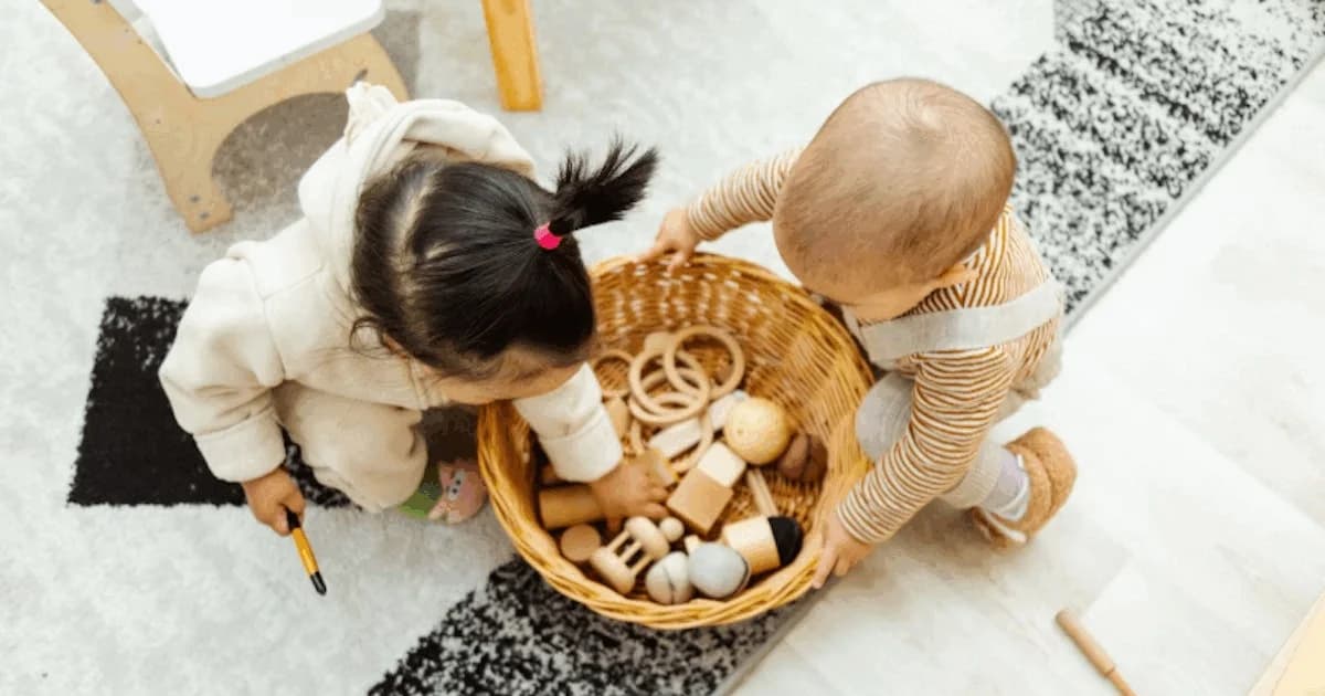 Montessori Baby Playgroup · 0-12 months