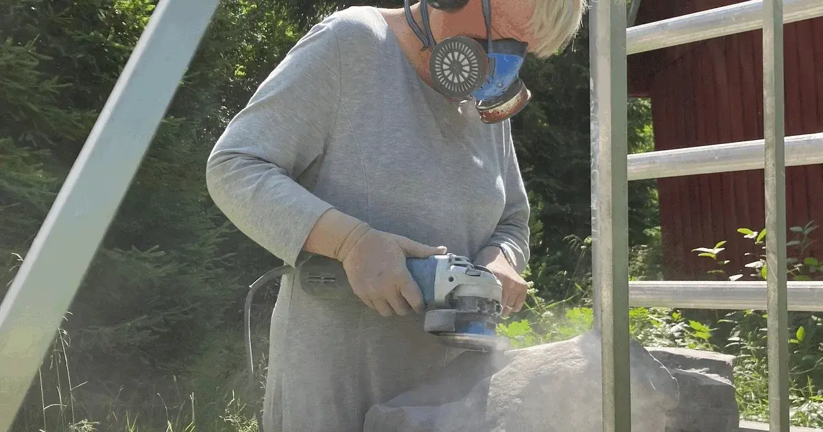 Møde med billedhugger Lisbeth Krag Olsen
