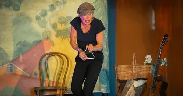 Grasshopper Salsa (4-8 years) / Theater Magic South Harbor
