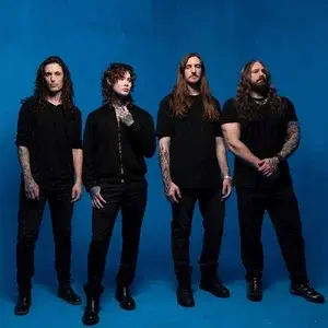 Polyphia med Perturbator og RJ Pasin live